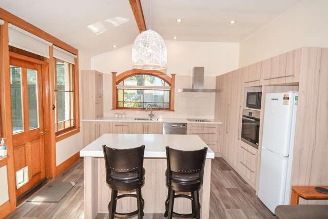 54 Earnslaw Street Avenal_1