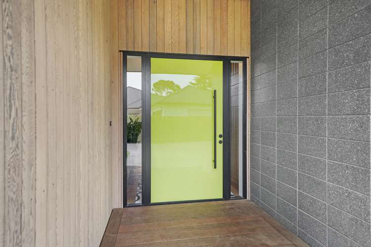 5 Carnaveron Drive Lincoln_24