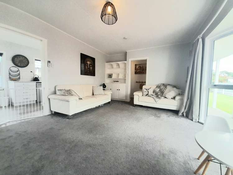 28 Apollo Parade Milson_16