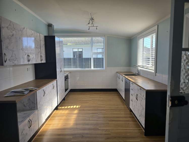 71 Beach Road_2