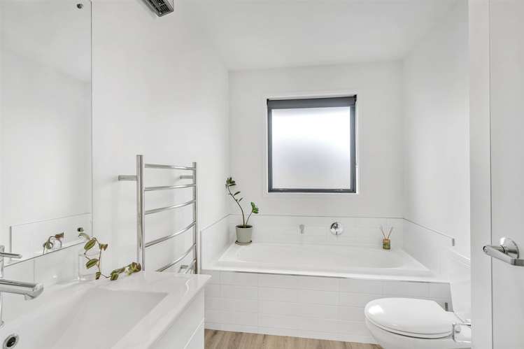 23 Arabella Crescent Yaldhurst_12