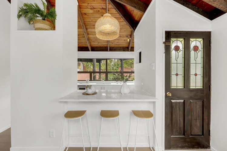 64A Mirrabooka Avenue Botany Downs_1