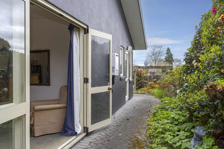 5B Awanui Street Hilltop_16