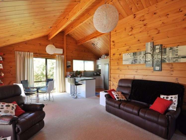 10 Hobson Place Pauanui_8