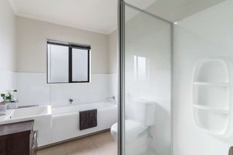 21 Amaretto Avenue Flat Bush_22
