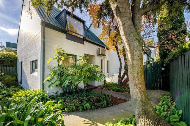 4/12 Shrewsbury Street Merivale_1