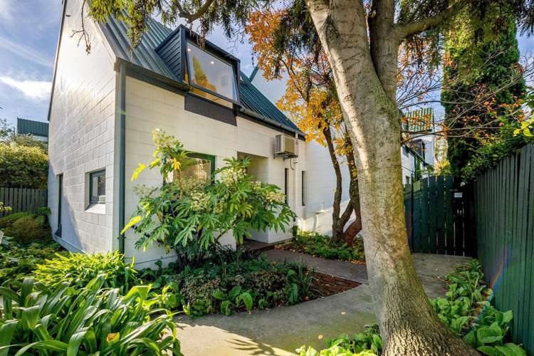 4/12 Shrewsbury Street Merivale_1