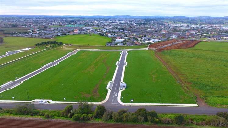 4 Catherine Mclean Road Pukekohe_0