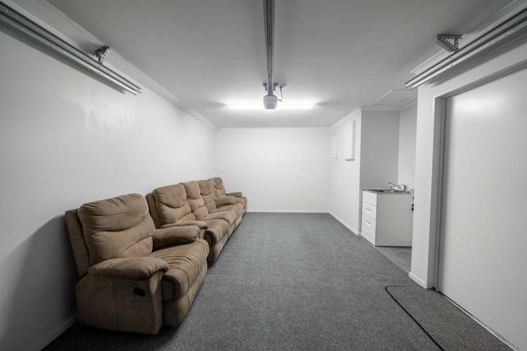 22 Lowe Street Avenal_10