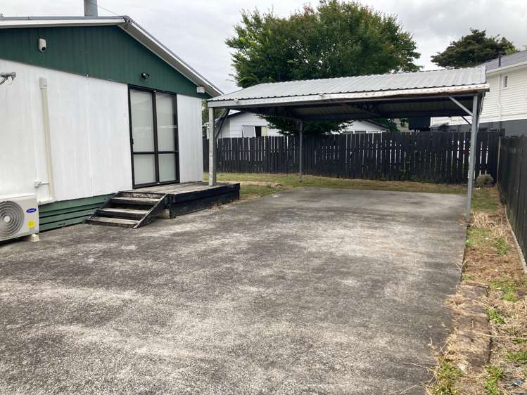 2/13 Rollerson Street Papakura_10