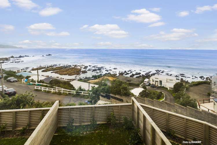 2/52 High Street Island Bay_13