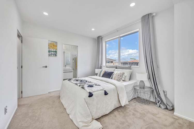 19 Woodford Avenue Henderson_14