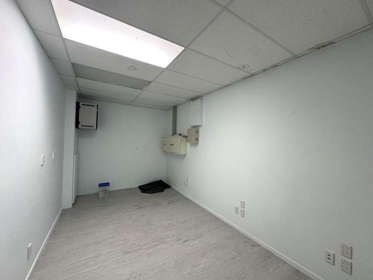 Unit C, 16 Sheffield Crescent Burnside_13