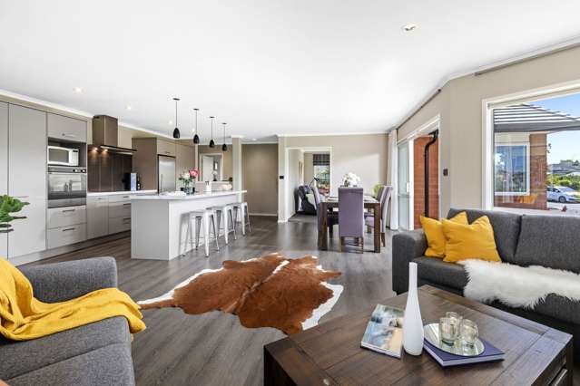 83 Pohutukawa Parade Riverhead_1