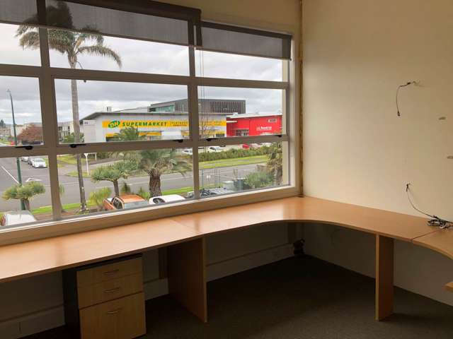 2/8 Laidlaw Way Botany South_3