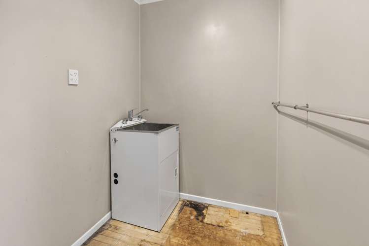 16 Susan Street Pukehangi_9