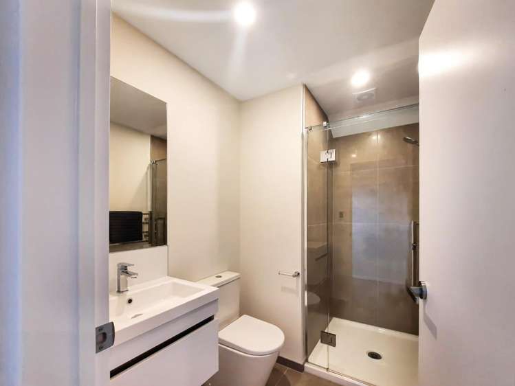 7B Malaga Crescent 10174_6