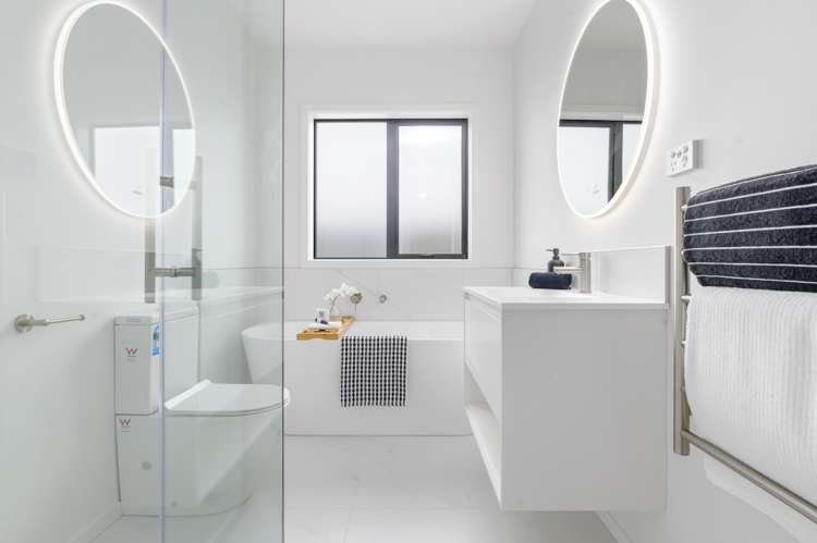 2/10 Norman Street Nawton_13