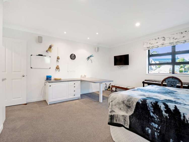 7 Waka Way Bellevue_24