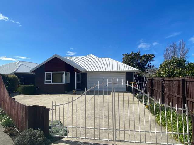 Warm and Sunny 3-Bedroom Home in Kaiapoi