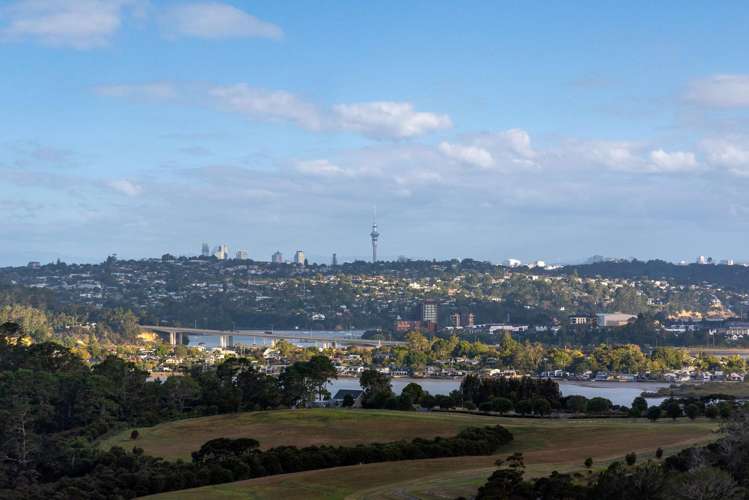 690 Ridge Road Riverhead_32