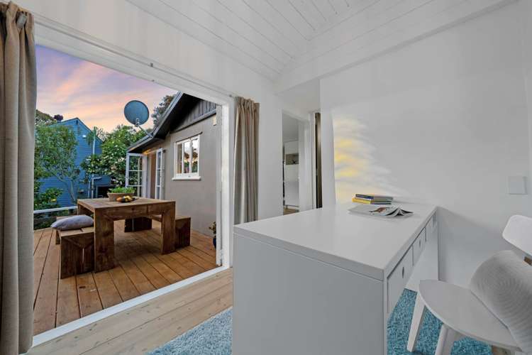 7 George Avenue Herald Island_13