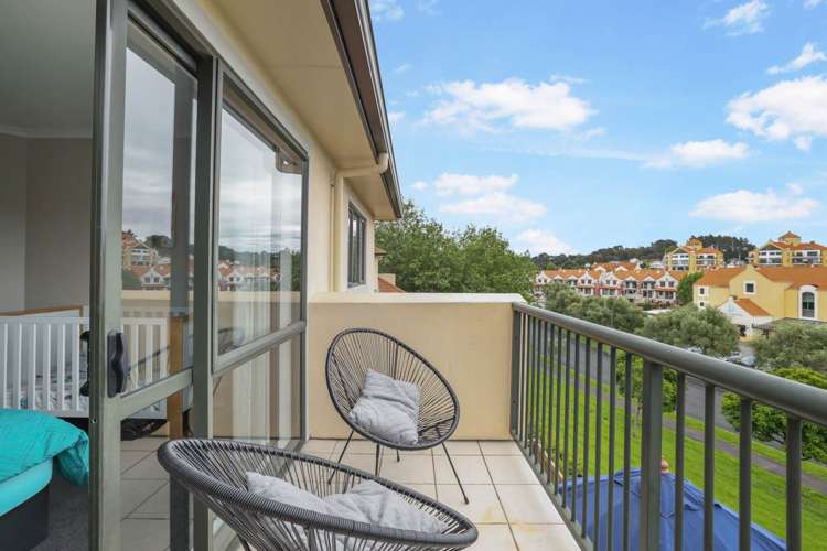 42 Parkwood Crescent Gulf Harbour_10