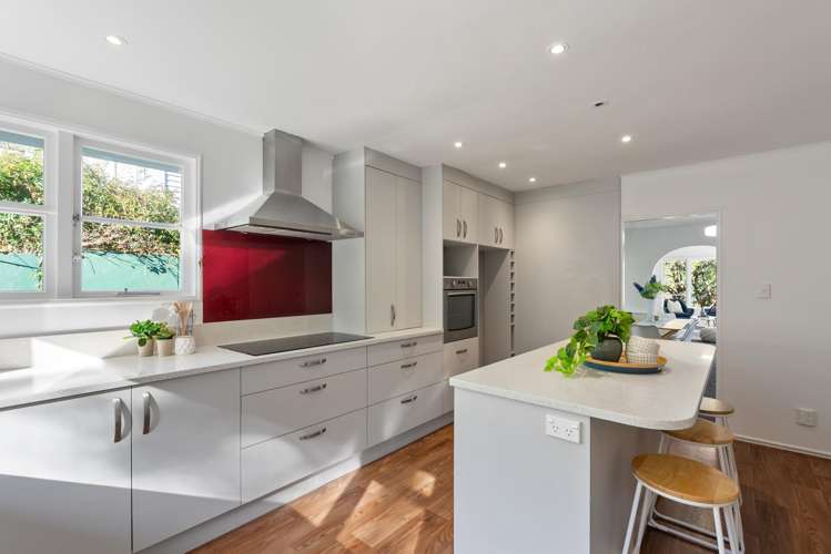 10 Tui Terrace Tawa_4