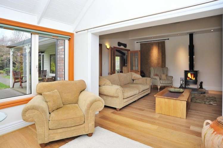 454 Johns Road Fernside_8