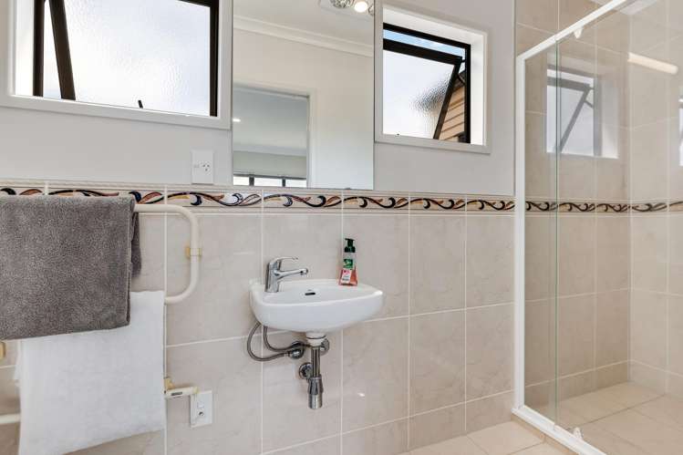 5 Skip Lane East Tamaki_9