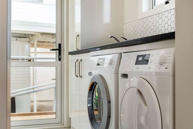 4 Rixon Place Te Atatu Peninsula_22