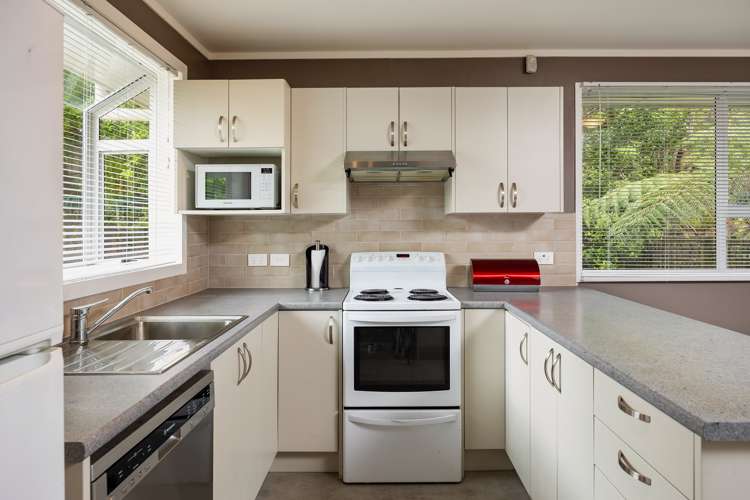 11 Onedin Place Titirangi_16