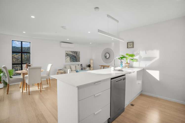 24/200 Knights Road Hutt Central_3