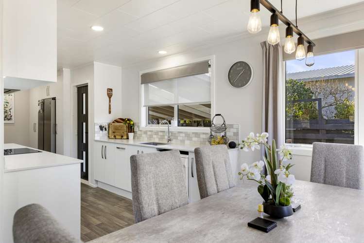 19 Holland Grove Richmond Heights_6