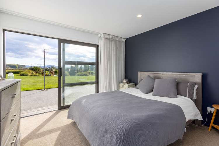 64 Mountvista Road Fernside_18