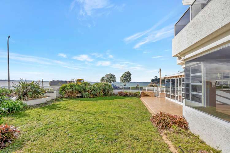 52 The Esplanade Eastern Beach_7