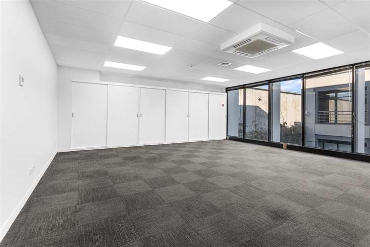 35B Leslie Hills Drive Riccarton_5