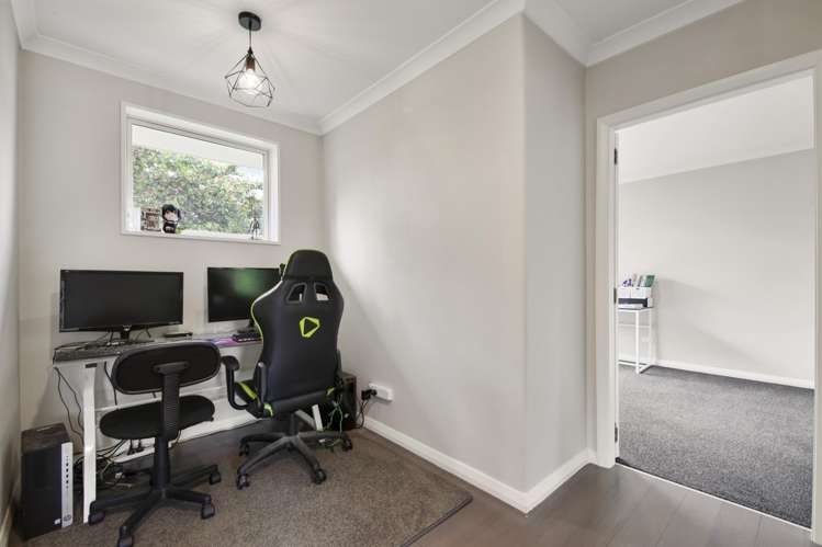 43 Bruces Road Sefton_21