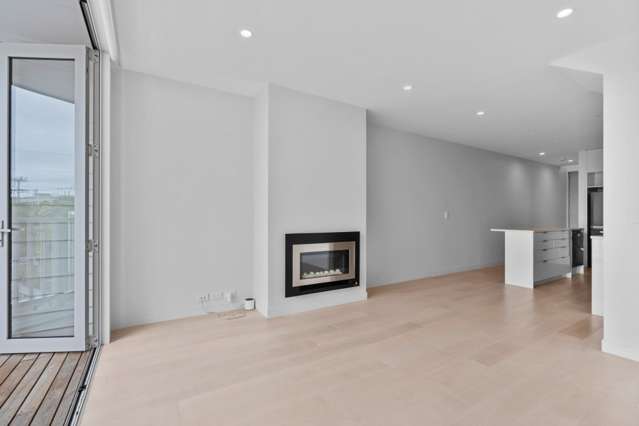 8/83 Hinemoa Street 10868_2