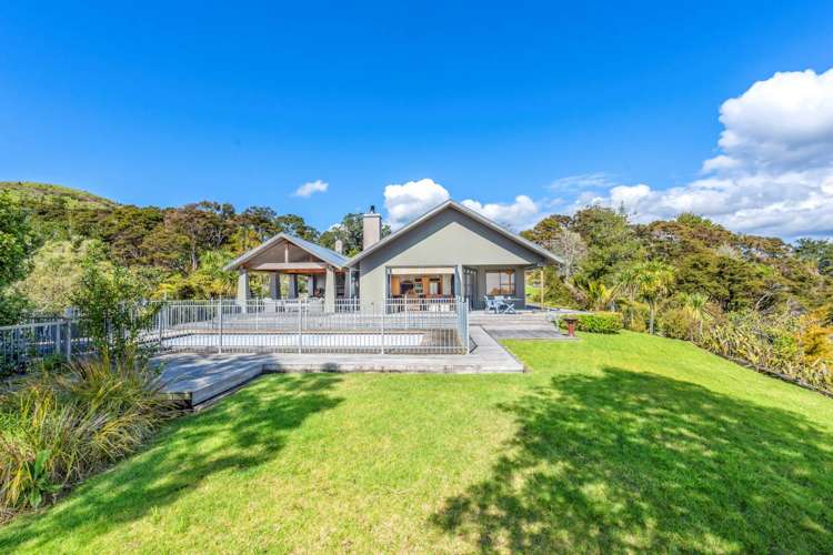 15a Te Papa Road Kawakawa Bay_1