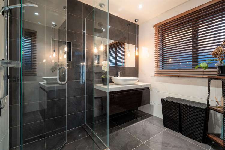 16 Shandon Road Vauxhall_19