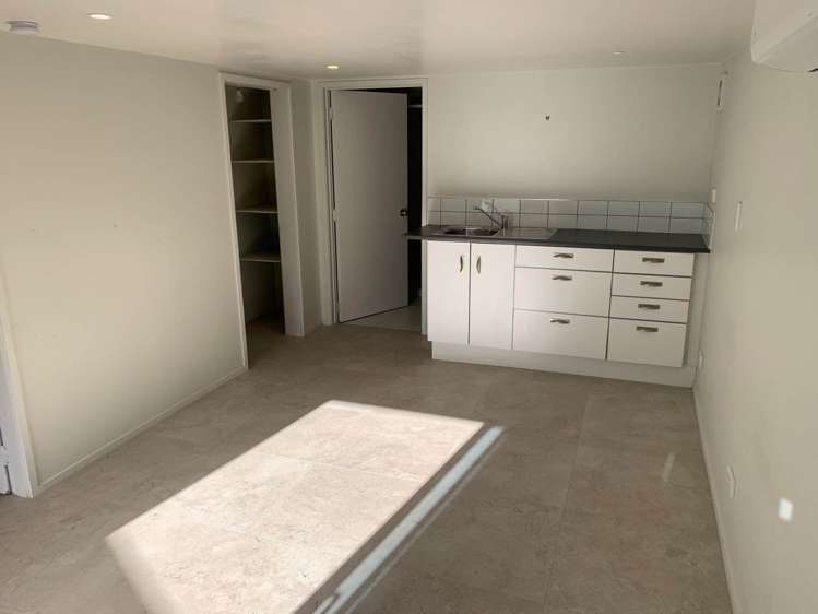 1/772 Whangaparaoa Road_0