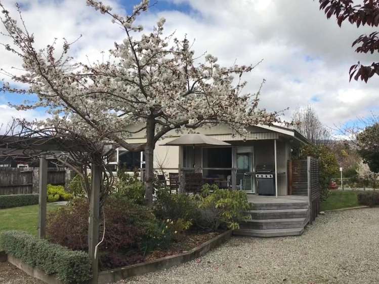 132 Aubrey Road Wanaka_1