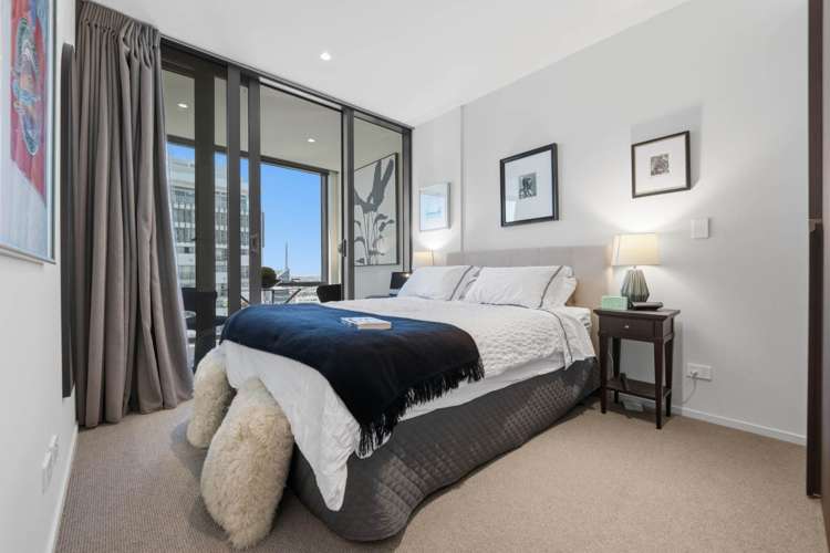 3404/10 Commerce Street City Centre_6