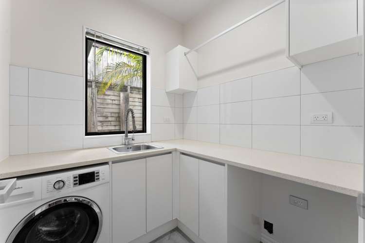 64 Harrowglen Drive Northcross_15