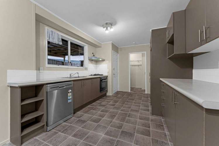 9 Glenbervie Crescent Massey_3