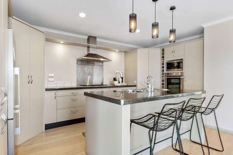 3 Devoy Drive Owhata_5