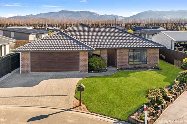 Prime Location with Reserve Outlook