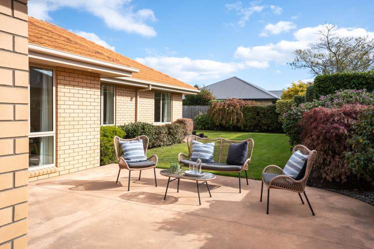 8 Bayliss Close Northwood_31