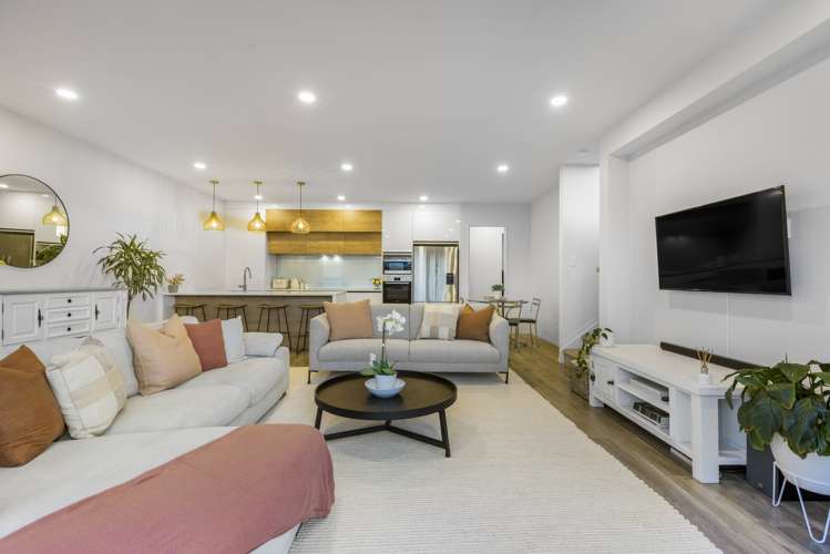 12 Arran Point Parade Orewa_5